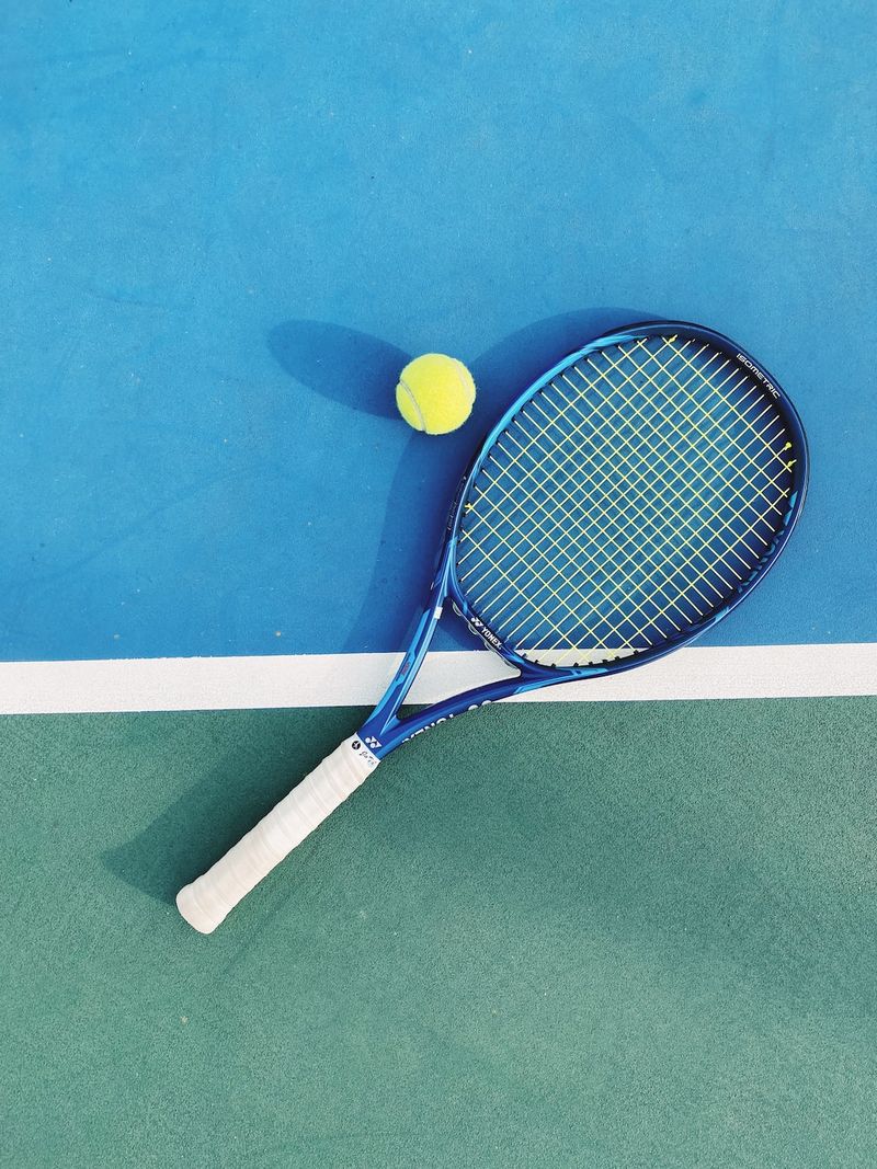 "Battle on the Grass: Svitolina Triumphs over Azarenka in an Epic Wimbledon Encounter"wimbledon,tennis,grasscourt,svitolina,azarenka,epicencounter
